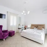 Vila Panos Asteras *
