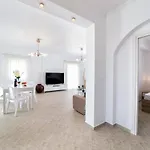Panos Asteras Villa Isterni (Paros)