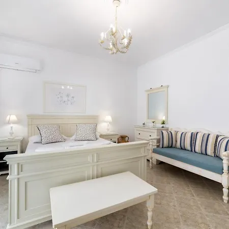 Panos Asteras Willa Isterni (Paros)