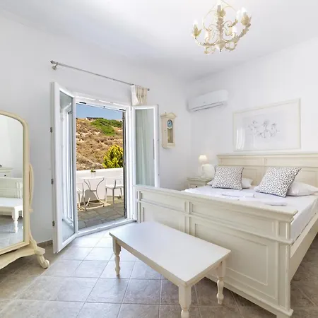 Panos Asteras Vila Isterni (Paros)