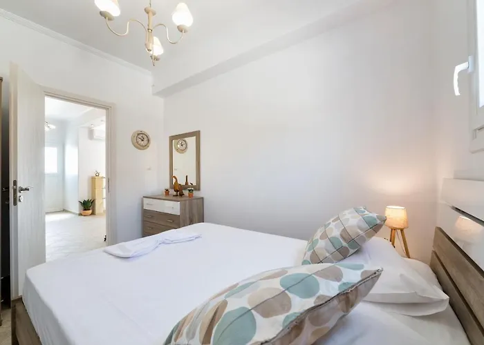 Panos Asteras Villa *