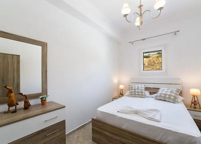 Panos Asteras Villa *