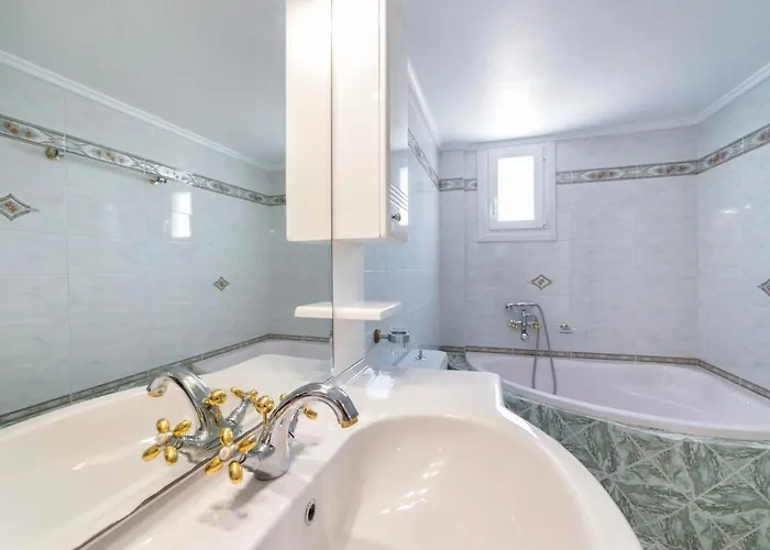 Panos Asteras * Isterni (Paros)