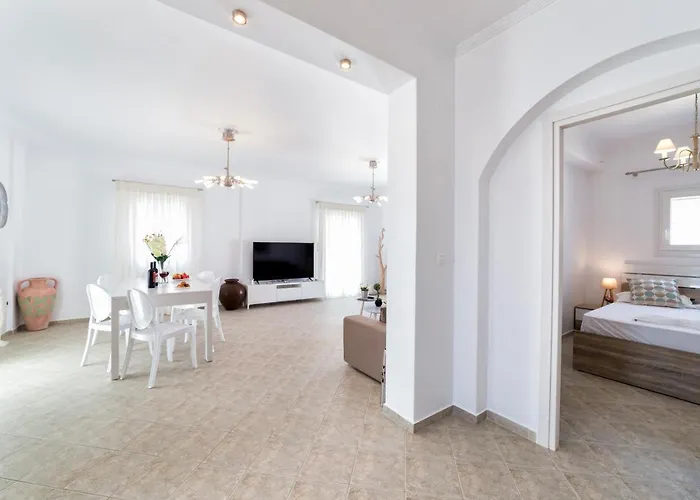 Panos Asteras Villa Isterni (Paros)